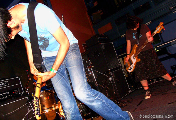 screamfeeder-the-rev-15-04-06-100