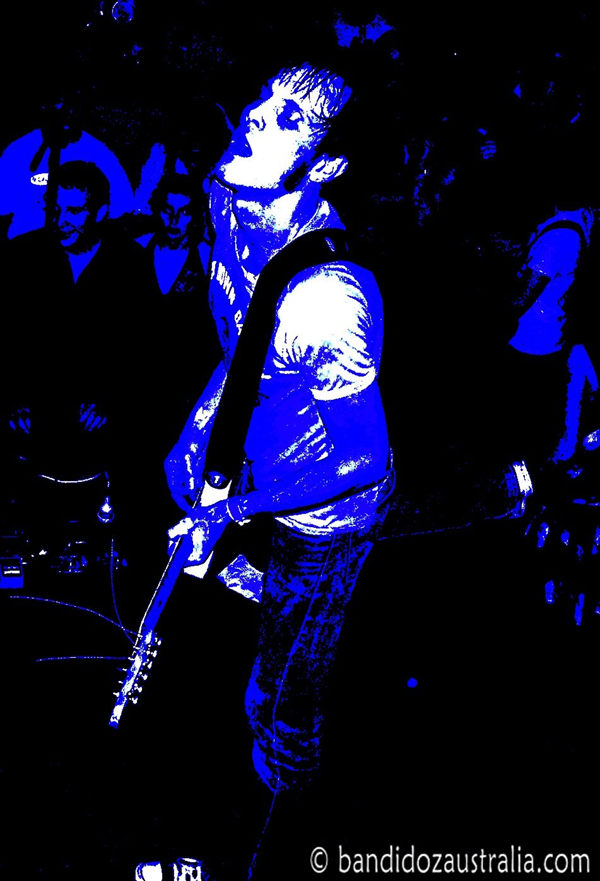 screamfeeder-the-rev-15-04-06-88